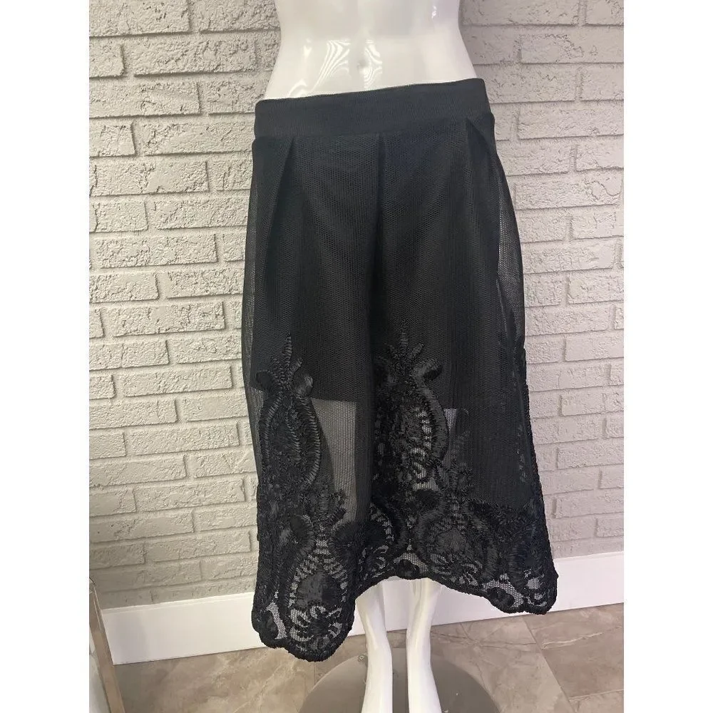 Banjul Black Embroidered Scalloped Hem Midi Skirt Size L